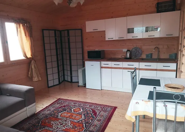 Letniskowy Jolcia 別荘 Ujazdowo